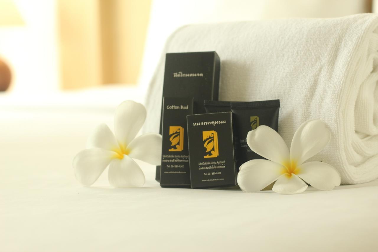 Bansabai Sabaidee Service Apartment Bangkok Esterno foto